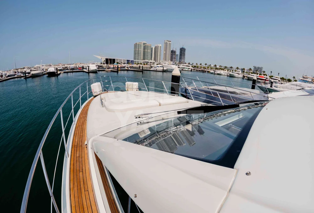 Voyager Elite Cadence 80 Yacht